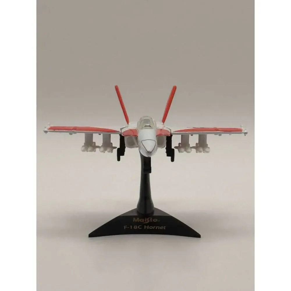 Maisto F/A-18C Hornet Diecast Military Aircraft Model Jet w/ Display Stand 1:100